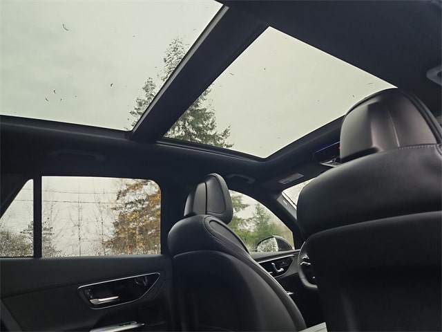 Thumbnail: 2026 Mercedes-Benz GLC - 31