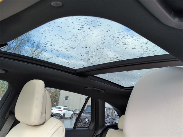 Thumbnail: 2026 Mercedes-Benz GLC - 26