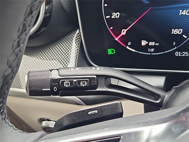 Thumbnail: 2025 Mercedes-Benz GLC - 17