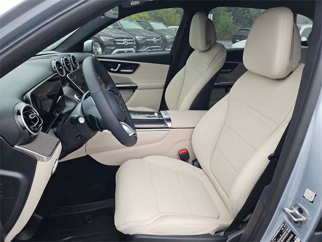 Thumbnail: 2025 Mercedes-Benz GLC - 11