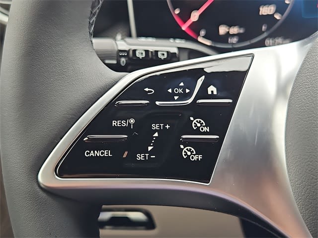 Thumbnail: 2025 Mercedes-Benz GLC - 30