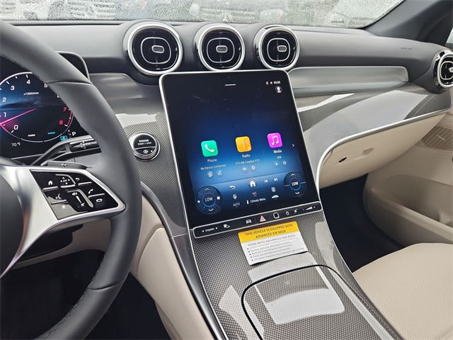 Thumbnail: 2025 Mercedes-Benz GLC - 16