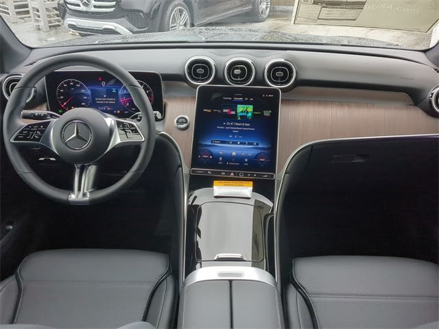 Thumbnail: 2025 Mercedes-Benz GLC - 10