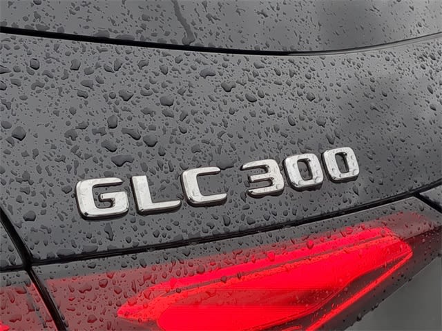 Thumbnail: 2025 Mercedes-Benz GLC - 25