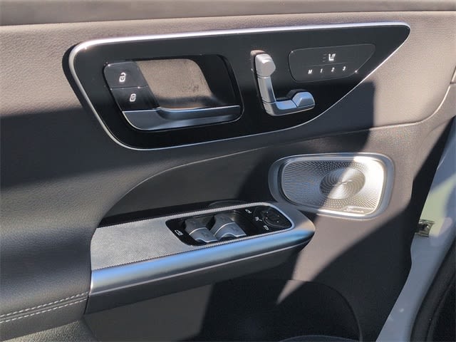 Thumbnail: 2026 Mercedes-Benz GLC - 25