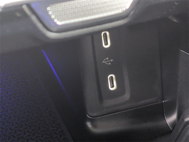 Thumbnail: 2026 Mercedes-Benz GLC - 36