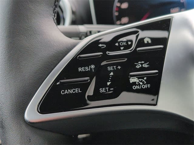 Thumbnail: 2026 Mercedes-Benz GLC - 30