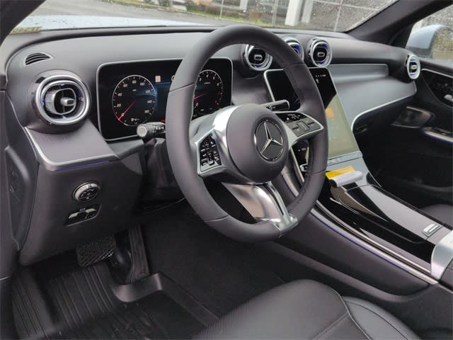 Thumbnail: 2026 Mercedes-Benz GLC - 2