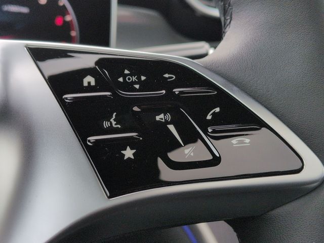 Thumbnail: 2026 Mercedes-Benz GLC - 31