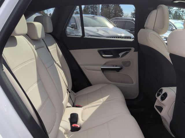 Thumbnail: 2026 Mercedes-Benz GLC - 28