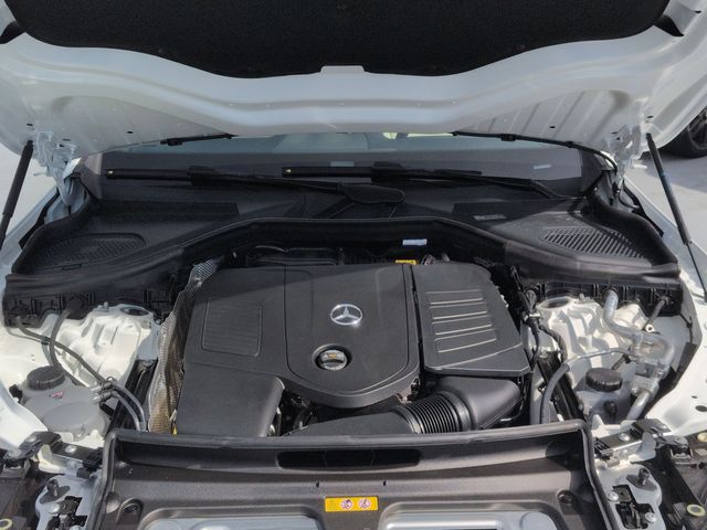 Thumbnail: 2026 Mercedes-Benz GLC - 9