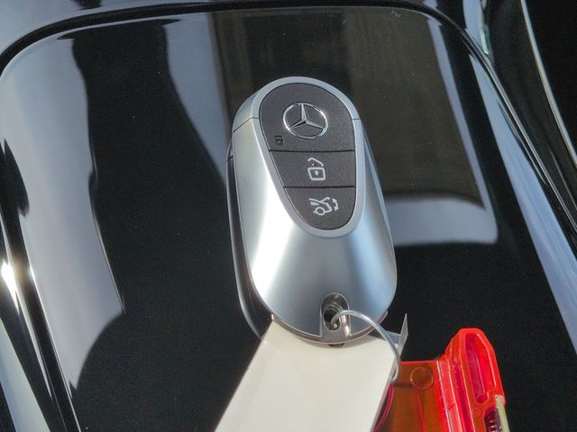 Thumbnail: 2026 Mercedes-Benz GLC - 18