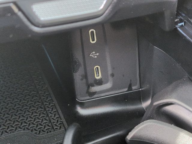 Thumbnail: 2026 Mercedes-Benz GLC - 34