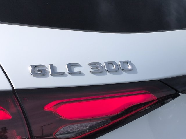 Thumbnail: 2026 Mercedes-Benz GLC - 24