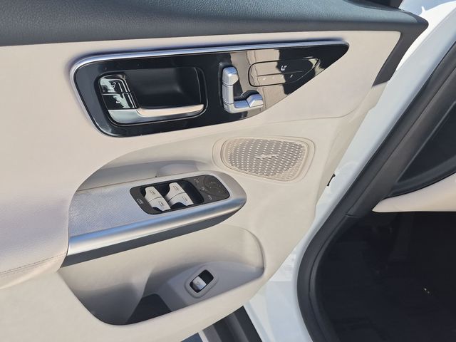 Thumbnail: 2026 Mercedes-Benz GLC - 24