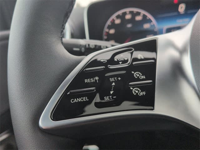 Thumbnail: 2026 Mercedes-Benz GLC - 31