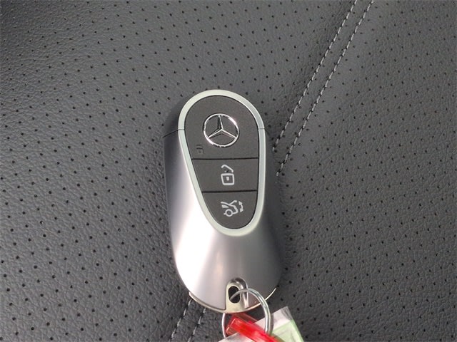 Thumbnail: 2026 Mercedes-Benz GLC - 19