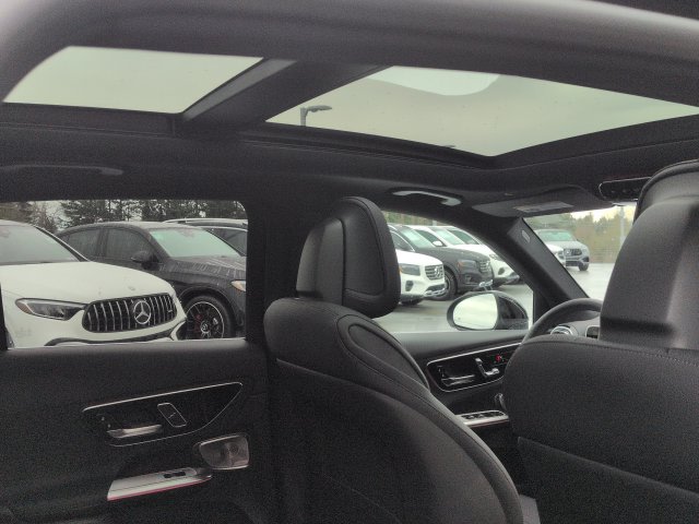 Thumbnail: 2026 Mercedes-Benz GLC - 30