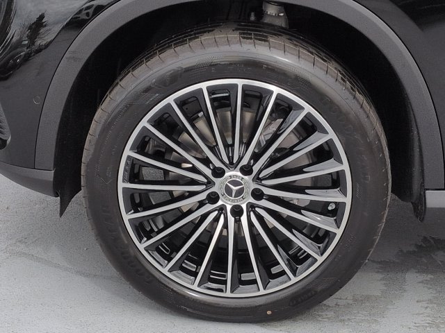 Thumbnail: 2026 Mercedes-Benz GLC - 8