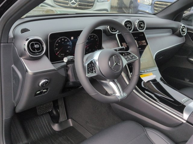Thumbnail: 2026 Mercedes-Benz GLC - 2