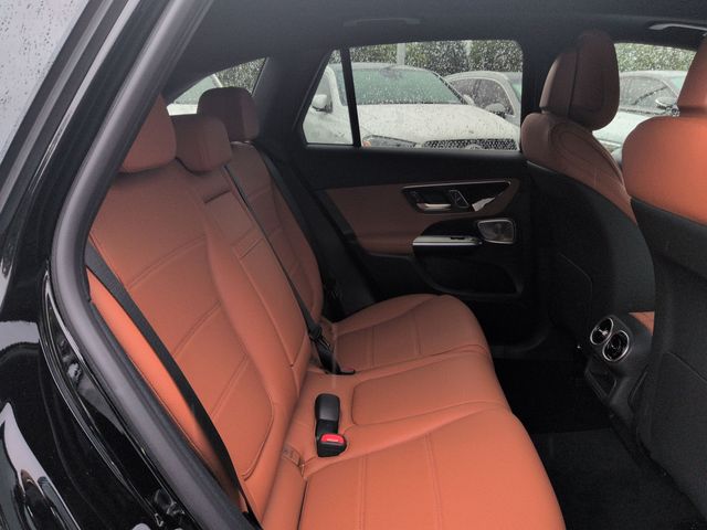 Thumbnail: 2026 Mercedes-Benz GLC - 27