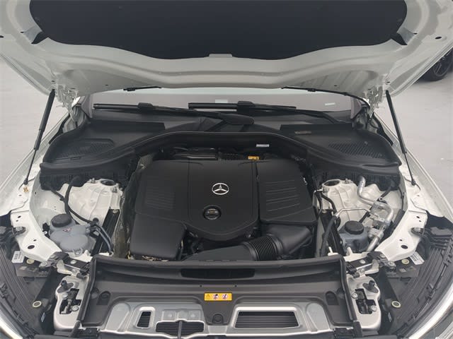 Thumbnail: 2025 Mercedes-Benz GLC - 9