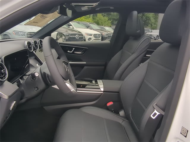 Thumbnail: 2025 Mercedes-Benz GLC - 11