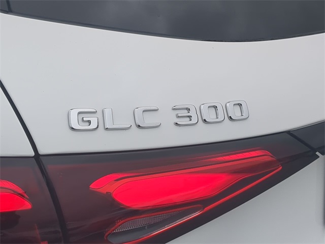 Thumbnail: 2025 Mercedes-Benz GLC - 23