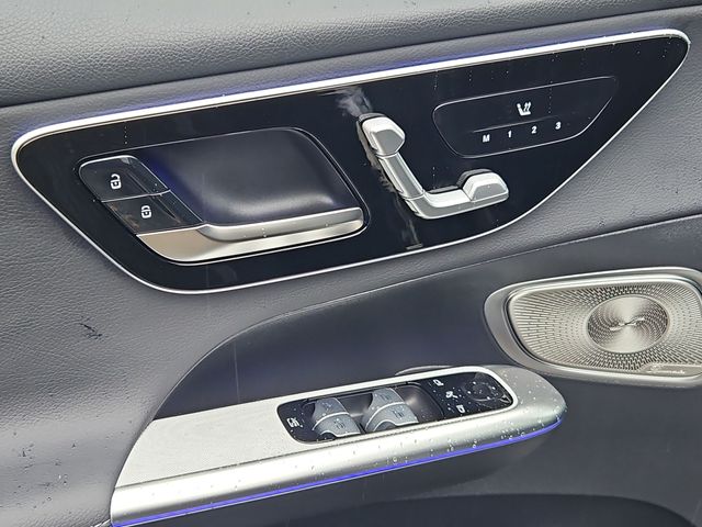 Thumbnail: 2026 Mercedes-Benz GLC - 27
