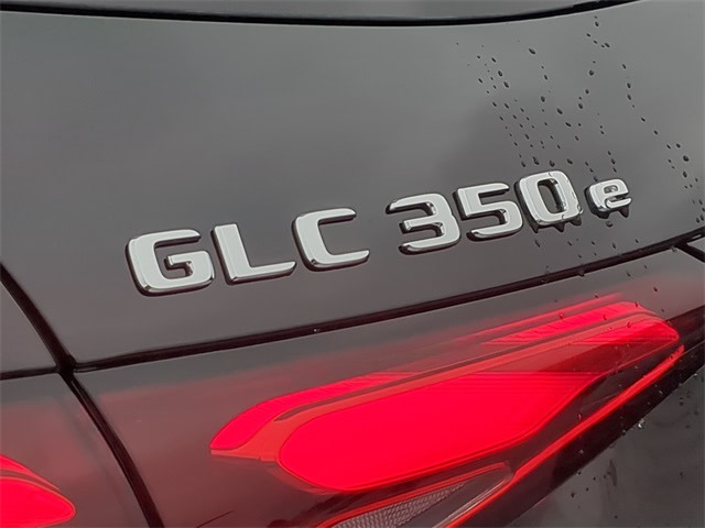 Thumbnail: 2025 Mercedes-Benz GLC - 24