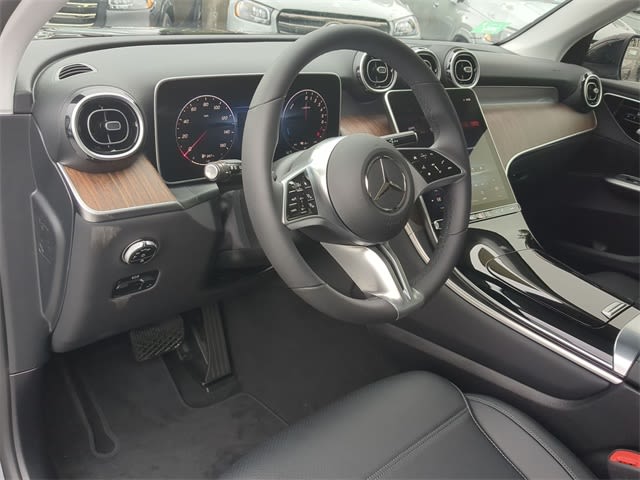 Thumbnail: 2025 Mercedes-Benz GLC - 2