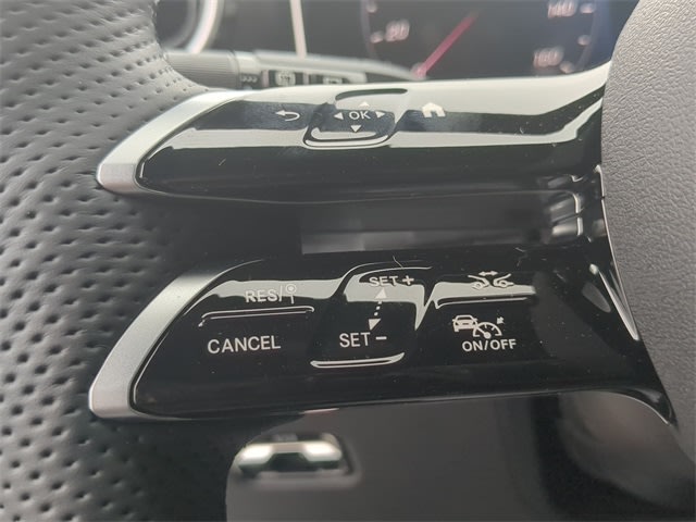 Thumbnail: 2025 Mercedes-Benz GLC - 28