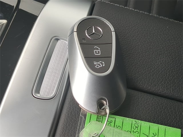 Thumbnail: 2025 Mercedes-Benz GLC - 18