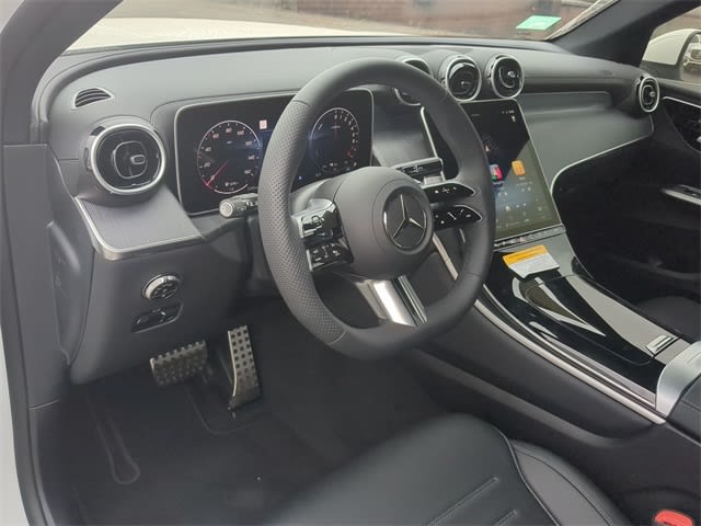 Thumbnail: 2025 Mercedes-Benz GLC - 2