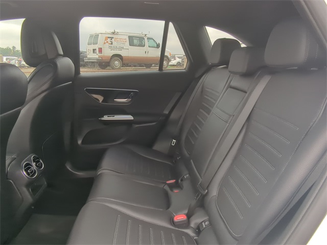 Thumbnail: 2025 Mercedes-Benz GLC - 26