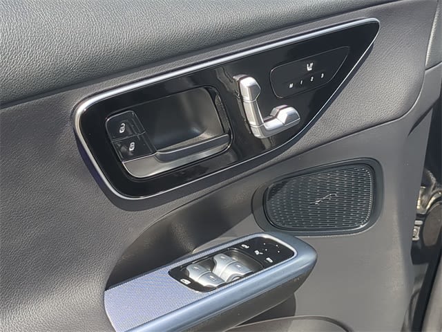 Thumbnail: 2025 Mercedes-Benz GLC - 25