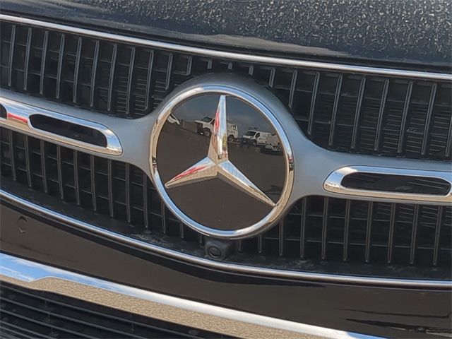 Thumbnail: 2025 Mercedes-Benz GLC - 7