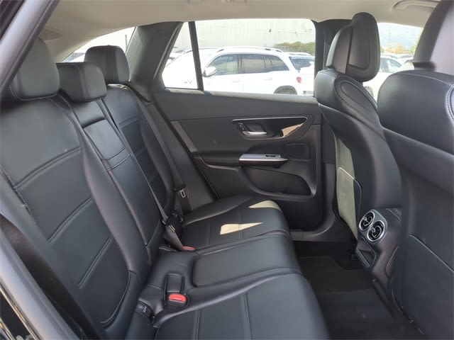 Thumbnail: 2025 Mercedes-Benz GLC - 27