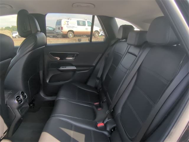 Thumbnail: 2025 Mercedes-Benz GLC - 26