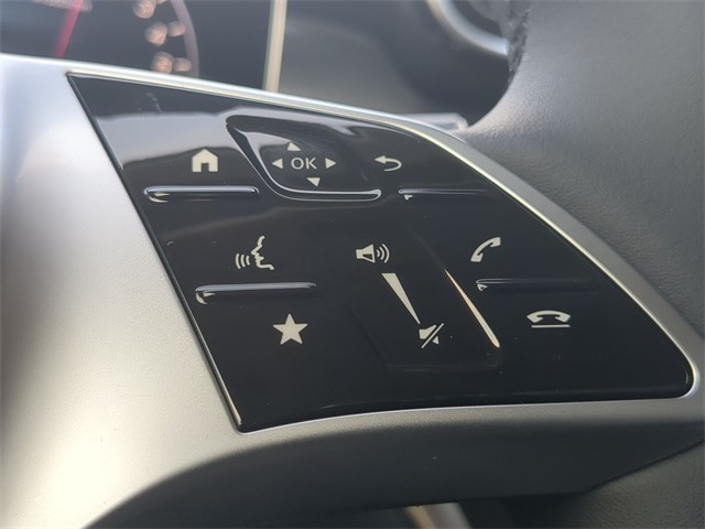 Thumbnail: 2025 Mercedes-Benz GLC - 28