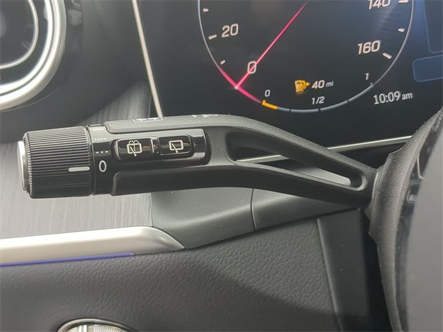 Thumbnail: 2025 Mercedes-Benz GLC - 17