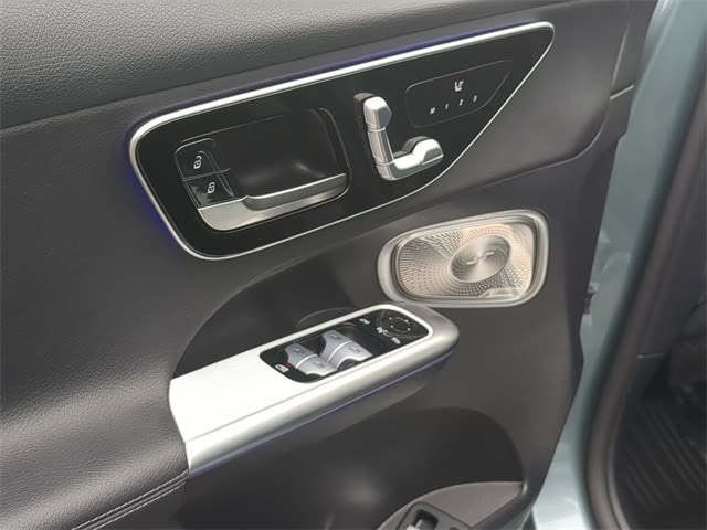 Thumbnail: 2025 Mercedes-Benz GLC - 25