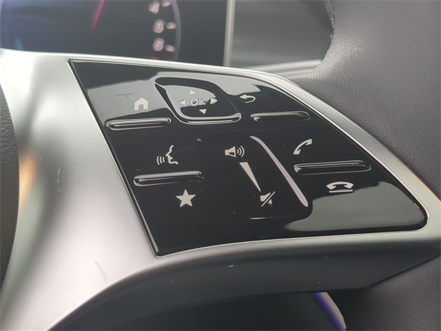 Thumbnail: 2025 Mercedes-Benz GLC - 31