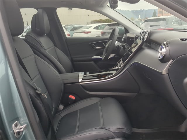 Thumbnail: 2025 Mercedes-Benz GLC - 12