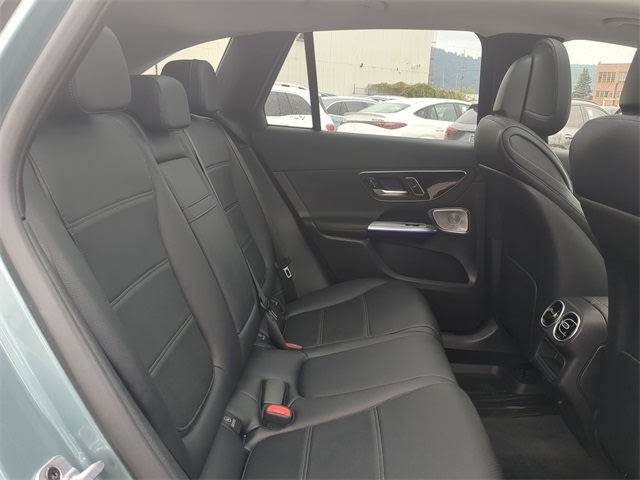 Thumbnail: 2025 Mercedes-Benz GLC - 28