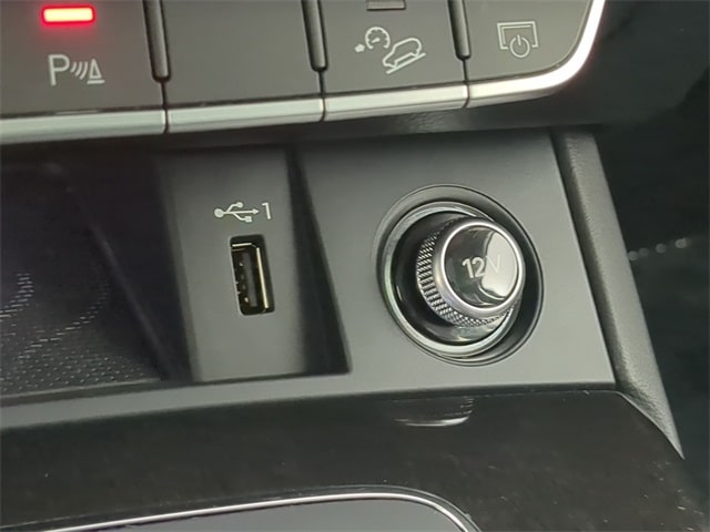 Thumbnail: 2019 Audi Q5 - 16