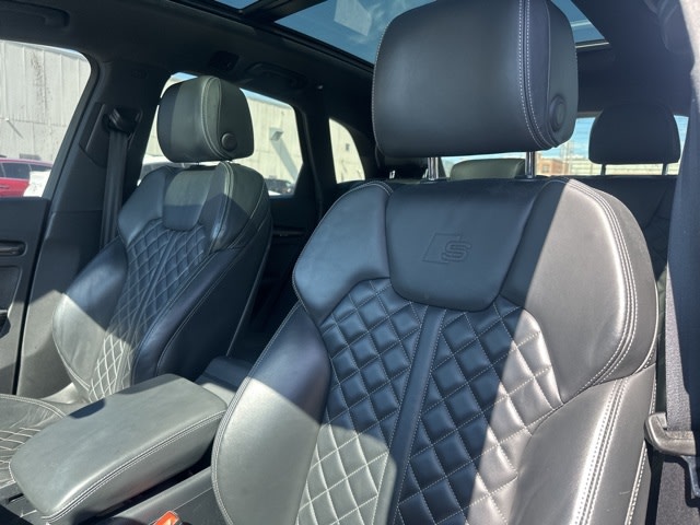 Thumbnail: 2018 Audi SQ5 - 8