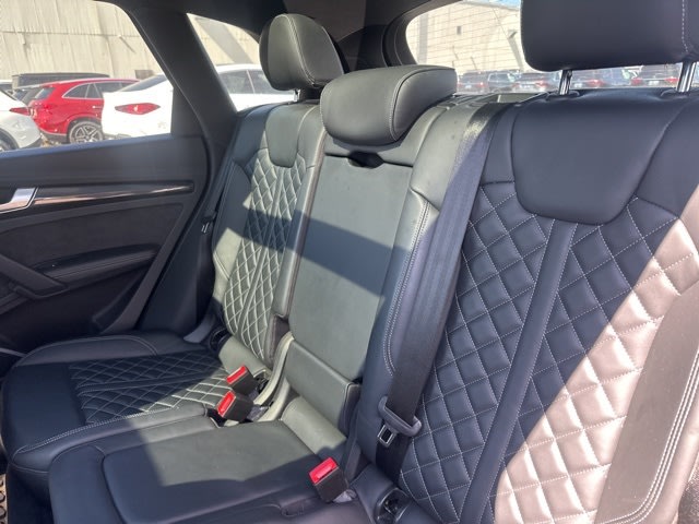 Thumbnail: 2018 Audi SQ5 - 9