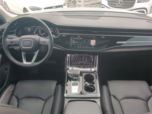 Thumbnail: 2023 Audi Q8 - 10