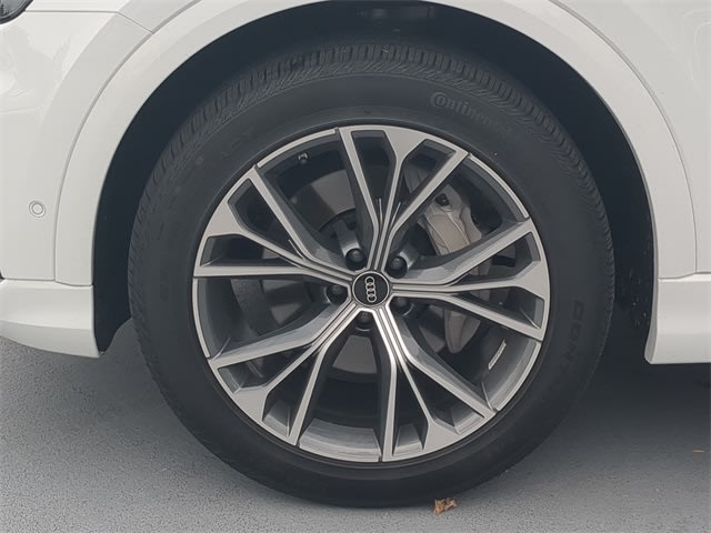 Thumbnail: 2023 Audi Q8 - 8